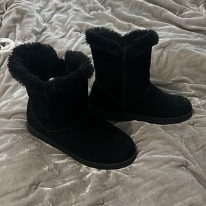 Black fuzzy boots